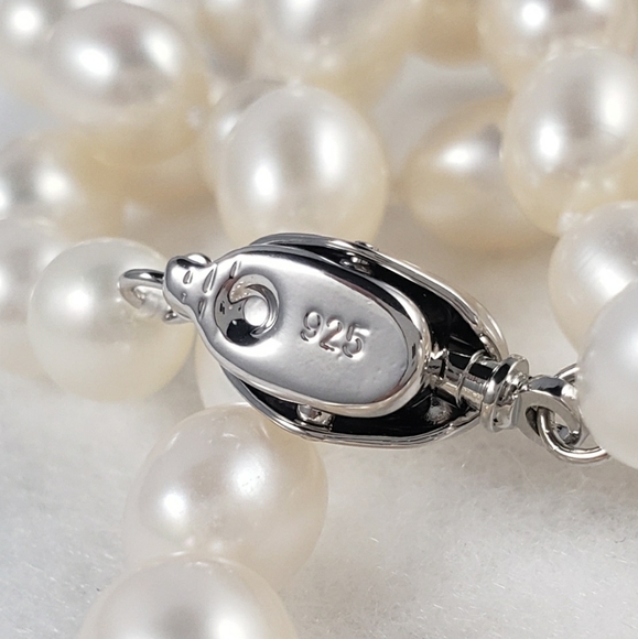 REAL - 9mm Pearl Necklace - Picture 4 of 8